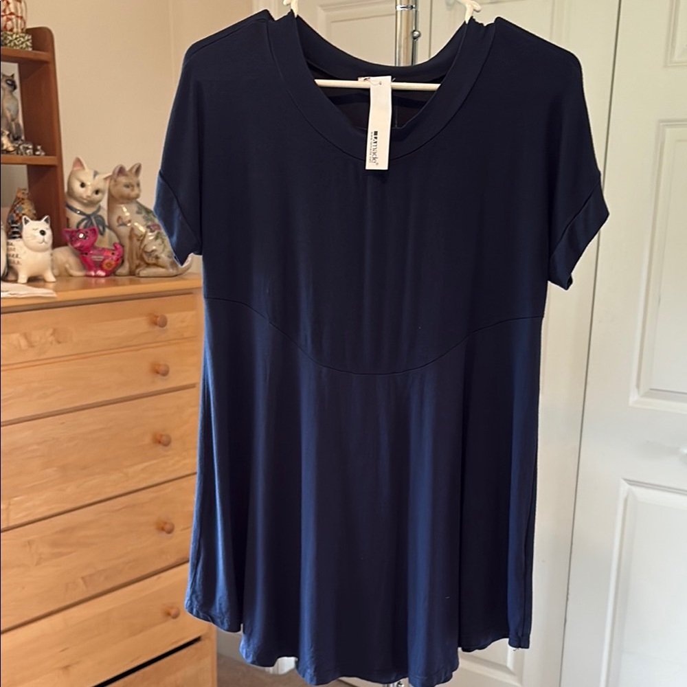 LAMade Blue Short Sleeve Relaxed Tunic - Size XS
